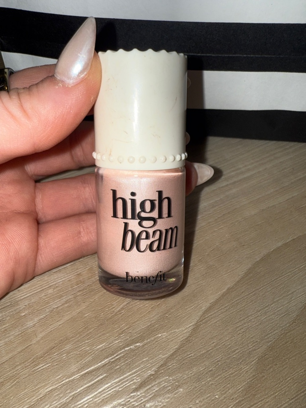 Benefit Satiny complexion highlighter. New